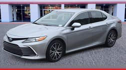 2022 Toyota Camry Hybrid XLE