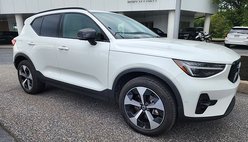 2026 Volvo XC40 B5 Plus