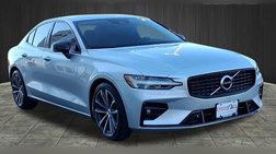 2022 Volvo S60 B5 Momentum