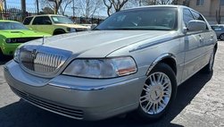 2006 Lincoln Town Car Signature Limited