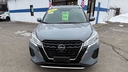 2022 Nissan Kicks SV