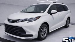 2021 Toyota Sienna LE 8-Passenger