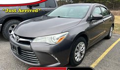 2017 Toyota Camry LE