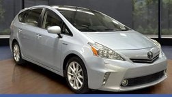 2014 Toyota Prius v Five