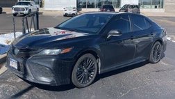 2022 Toyota Camry Hybrid SE Nightshade