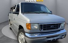 2005 Ford E-Series E-350 XLT