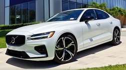 2024 Volvo S60 B5 Plus Dark Theme