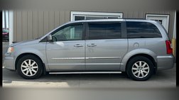 2015 Chrysler Town and Country Touring
