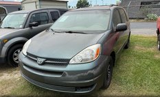 2005 Toyota Sienna LE - 7 Passenger Seating