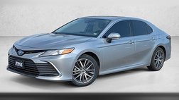 2022 Toyota Camry Hybrid XLE