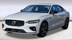 2024 Volvo S60 B5 Core Dark Theme