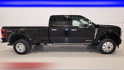 2026 Ford F-450 Super Duty Platinum