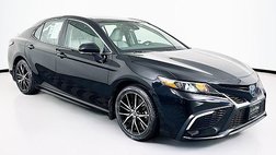 2022 Toyota Camry Hybrid SE