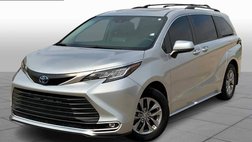 2022 Toyota Sienna XLE