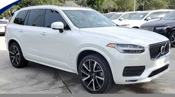 2022 Volvo XC90 T6 Momentum 6-Passenger