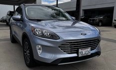 2022 Ford Escape Plug-In Hybrid Titanium