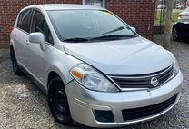 2011 Nissan Versa 1.8 S