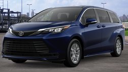 2026 Toyota Sienna LE 8-Passenger