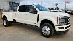2026 Ford F-450 Super Duty Platinum