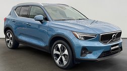 2025 Volvo XC40 B5 Plus Bright Theme