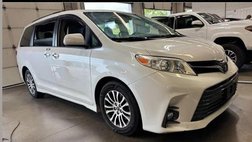 2019 Toyota Sienna XLE 7-Passenger FWD with Auto-