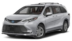 2025 Toyota Sienna Platinum 7-Passenger