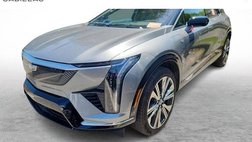 2025 Cadillac OPTIQ Luxury 2