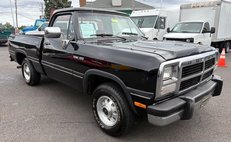 1992 Dodge RAM 150 Base
