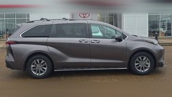 2022 Toyota Sienna XLE