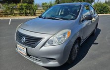 2014 Nissan Versa 1.6 S Plus