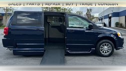 2014 Chrysler Town and Country Touring-L