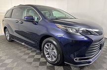 2024 Toyota Sienna XLE 7-Passenger