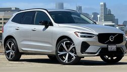 2023 Volvo XC60 B6 Ultimate Dark Theme