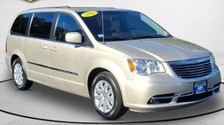 2016 Chrysler Town and Country Touring