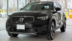 2025 Volvo XC40 B5 Core Bright Theme