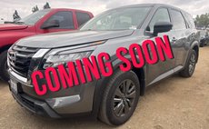 2024 Nissan Pathfinder S