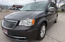 2016 Chrysler Town and Country Limited Platinum