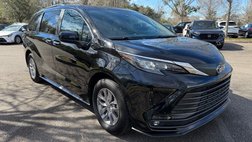 2025 Toyota Sienna XLE 7-Passenger