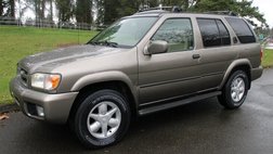 2001 Nissan Pathfinder LE