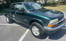 2002 Chevrolet S-10 LS
