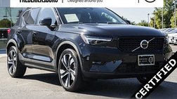 2024 Volvo XC40 B5 Plus Dark Theme