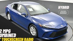 2025 Toyota Camry Hybrid LE