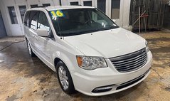 2016 Chrysler Town and Country Touring