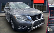 2015 Nissan Pathfinder S