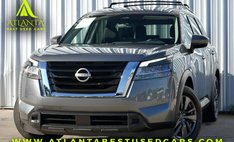 2022 Nissan Pathfinder SV