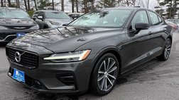 2022 Volvo S60 B5 Momentum