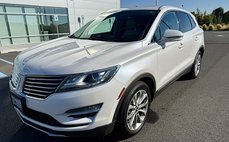 2015 Lincoln MKC Base