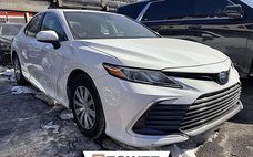 2023 Toyota Camry Hybrid LE
