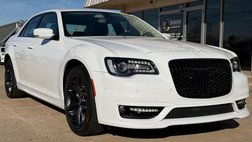 2023 Chrysler 300 Touring L