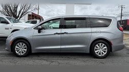 2020 Chrysler Voyager L